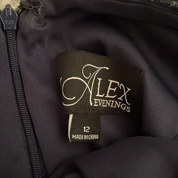 Navy formal dress - Picture 3 of 3